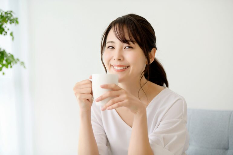 笑顔の女性